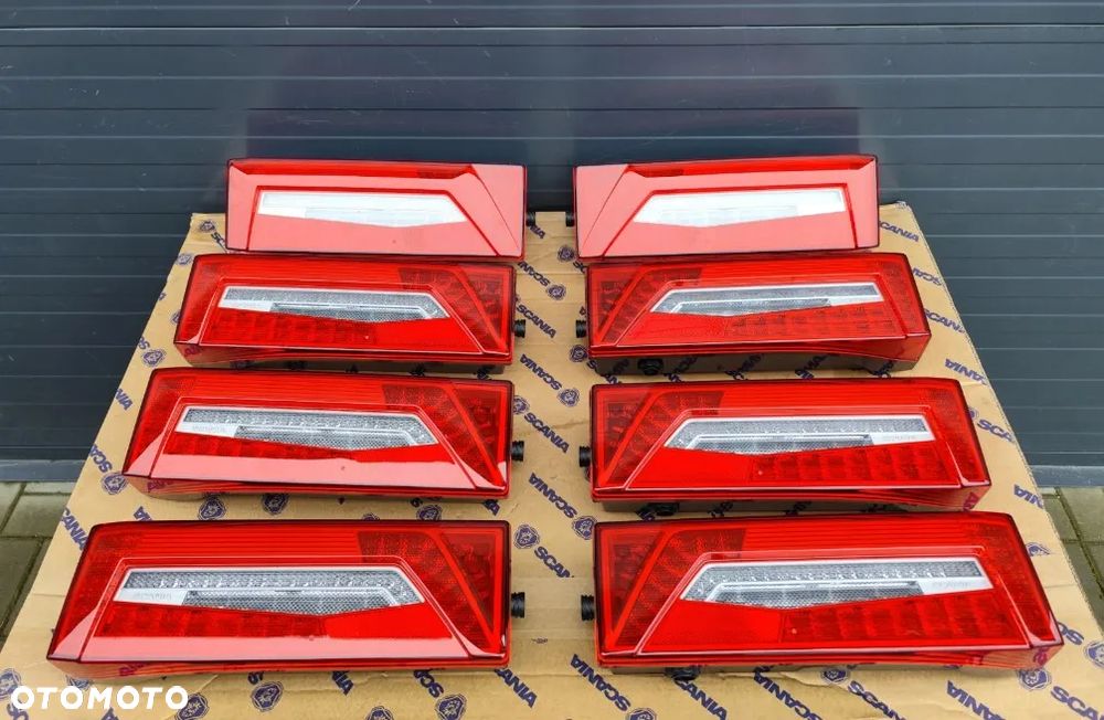 LAMPA TYLNA LED SCANIA NEXT GEN 2860829 2860827 - 1