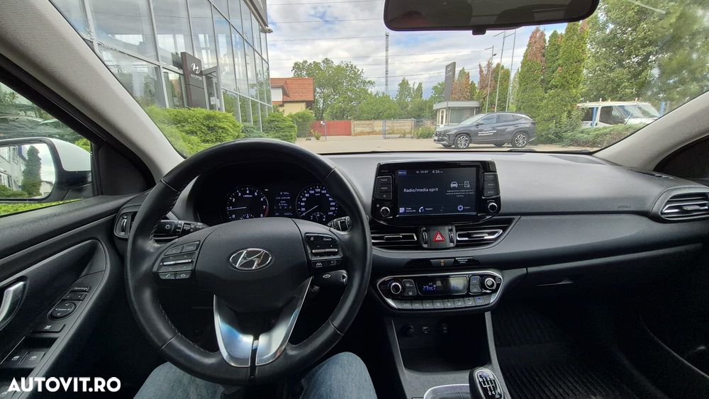 Hyundai i30 1.5 110CP 5DR M/T Highway - 11