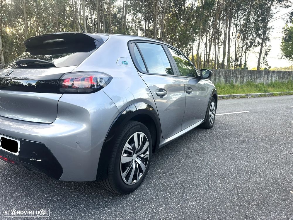 Peugeot e-208 Active Pack - 27