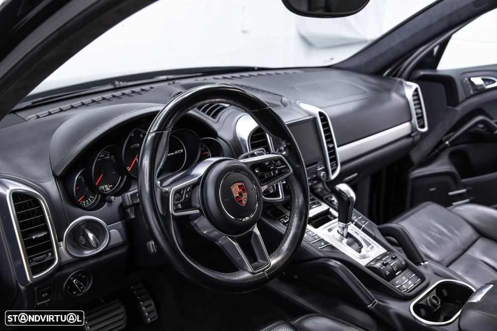 Porsche Cayenne GTS Tiptronic S - 33