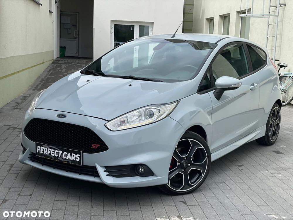 Ford Fiesta 1.6 EcoBoost ST200 - 2
