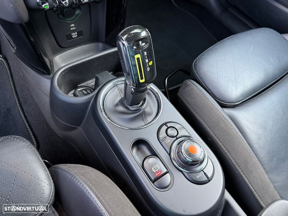 MINI 3 Portas Cooper SE Premium Essential - 22