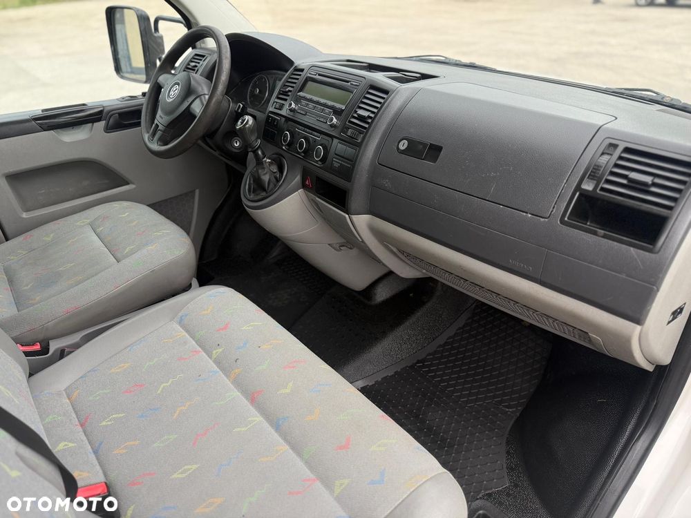 Volkswagen Transporter - 9