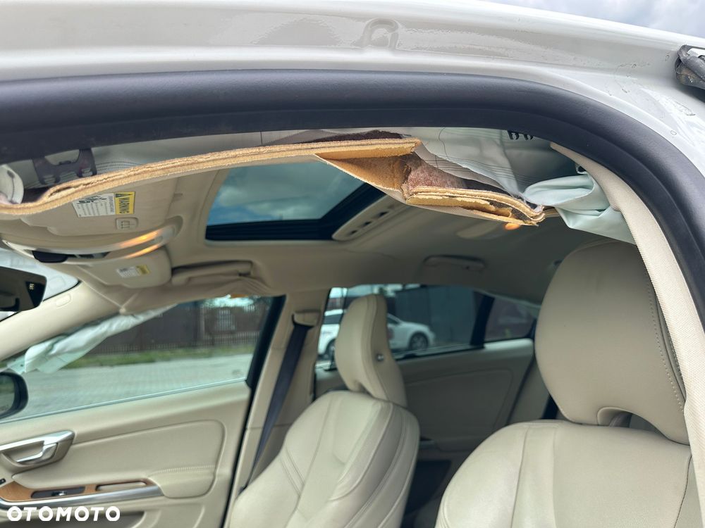 Volvo S60 - 24