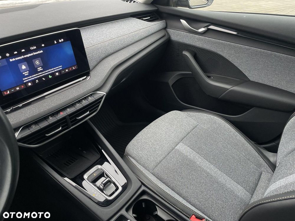 Skoda Octavia 2.0 TDI Selection DSG - 24