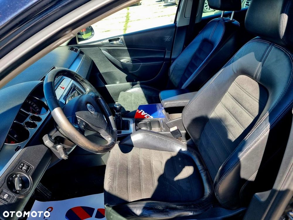 Volkswagen Passat - 10