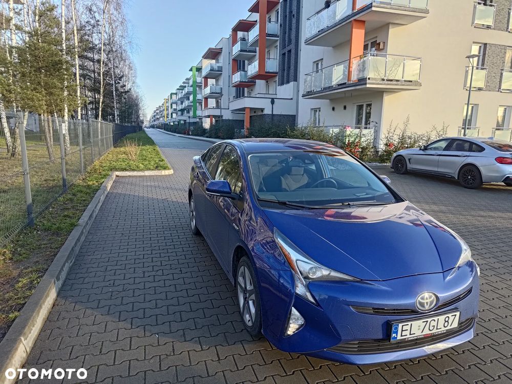 Toyota Prius 1.8 Hybrid Premium - 3