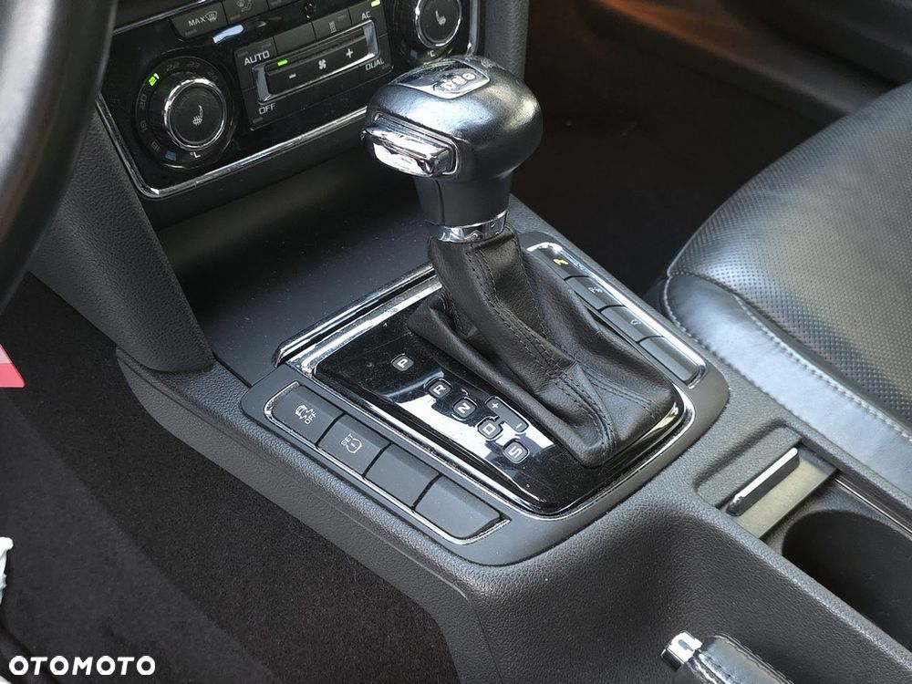 Skoda Superb 2.0 TDI Platinum DSG - 19