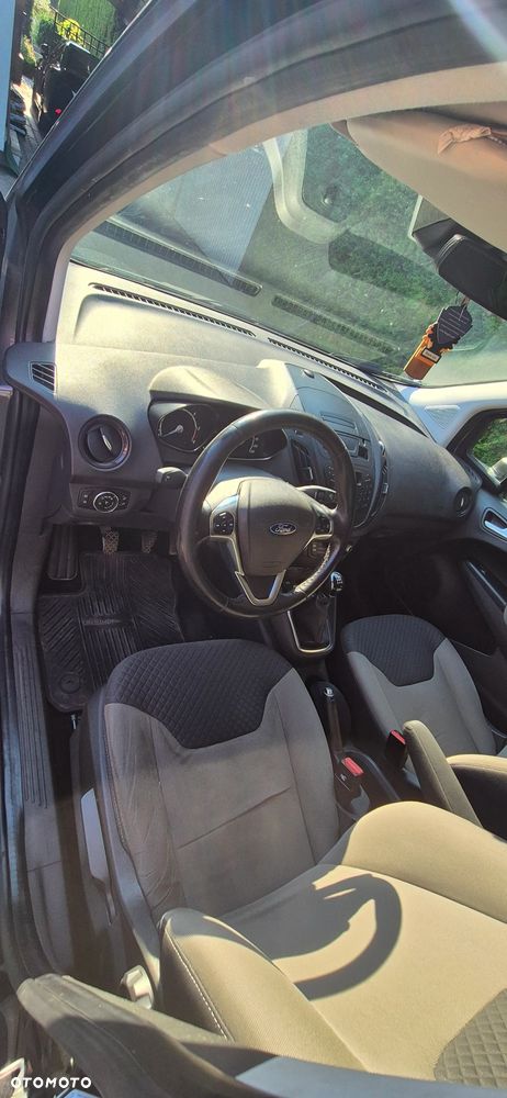 Ford Tourneo Courier - 4
