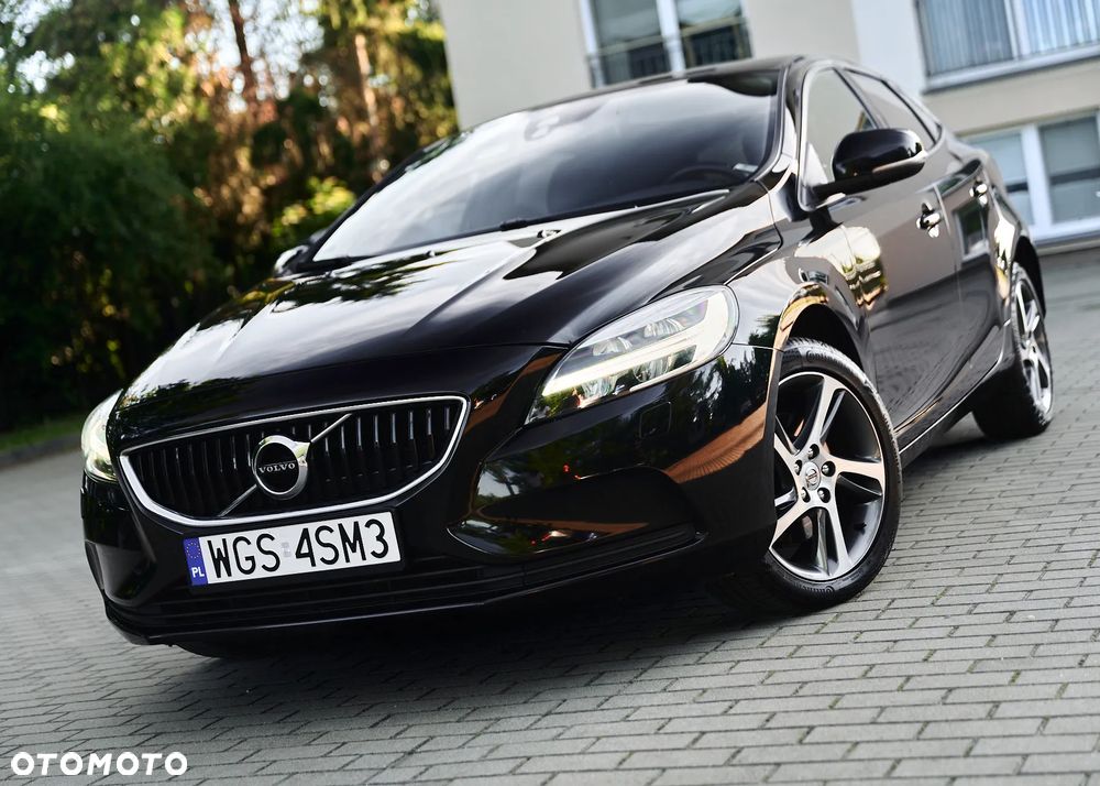Volvo V40 D3 Summum - 1