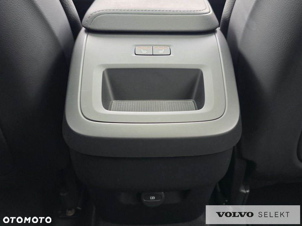 Volvo XC 60 - 35