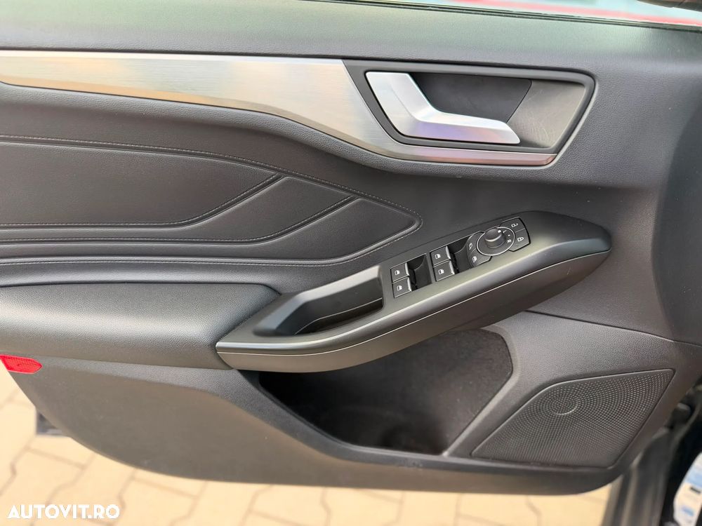 Ford Focus - 19