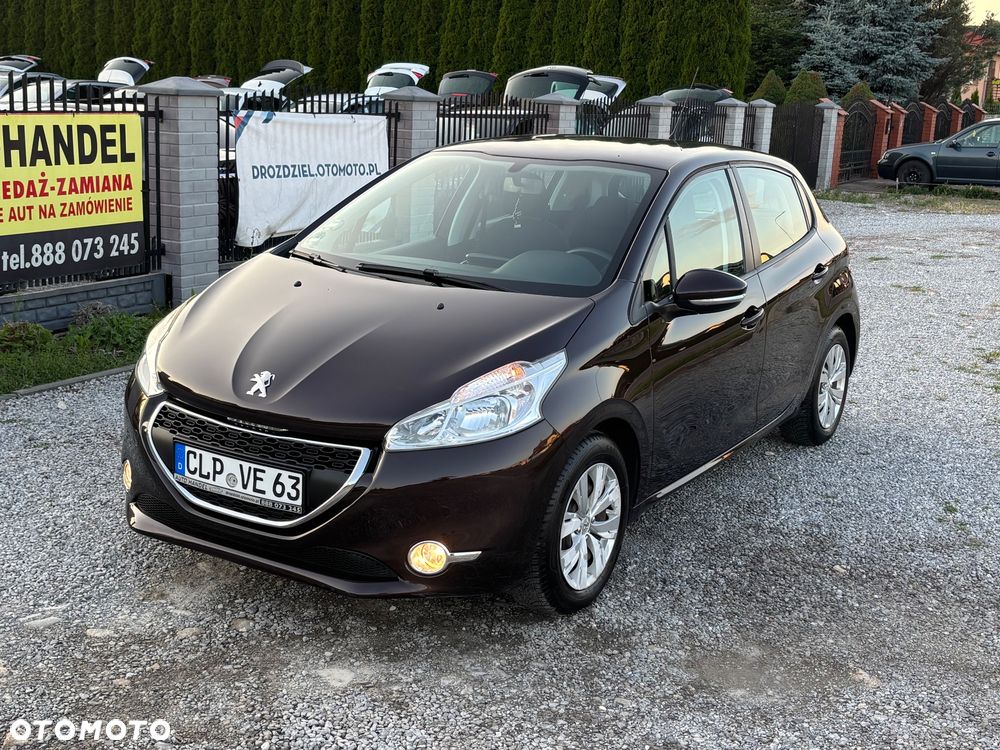Peugeot 208 - 4