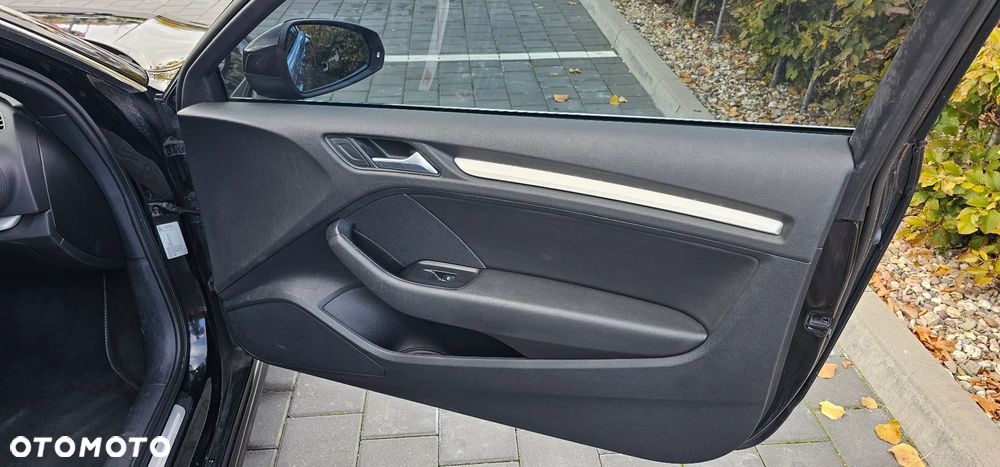 Audi A3 3-drzwiowe 1.8 TFSI Quattro Attraction S tronic - 19