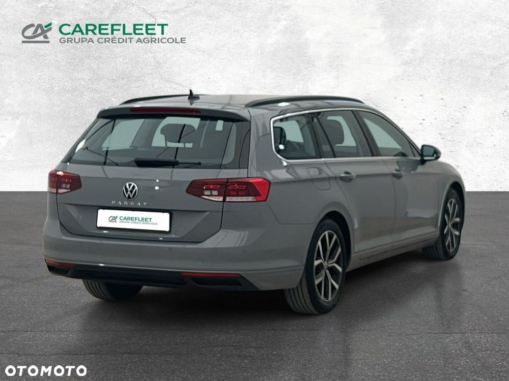 Volkswagen Passat - 5