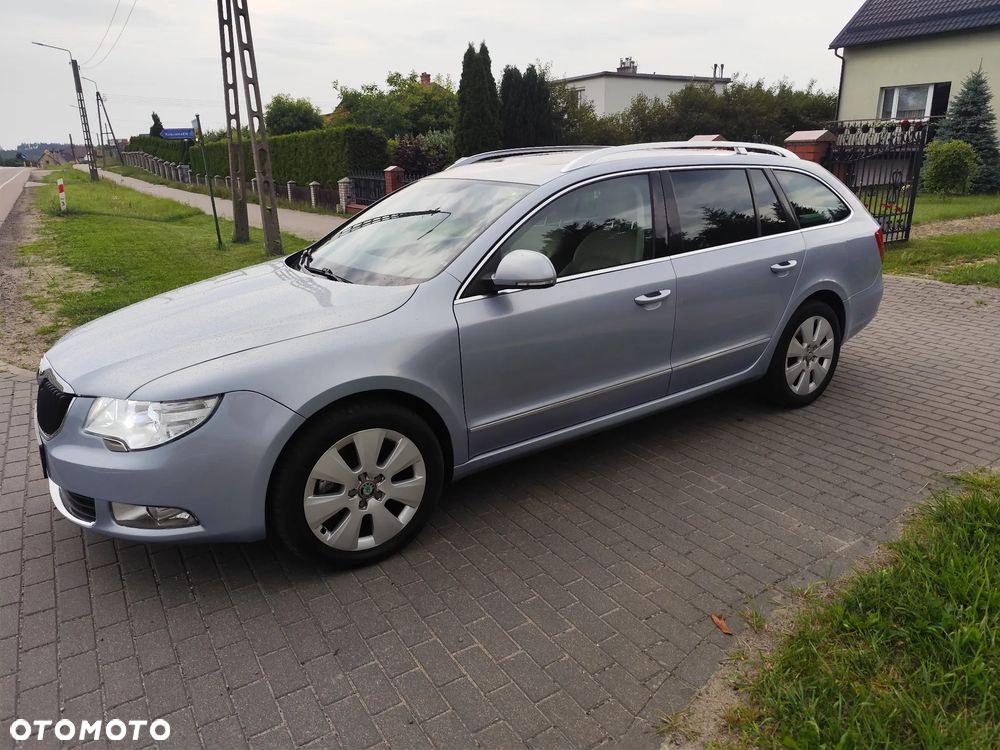 Skoda Superb 2.0 TDI Elegance DSG - 37