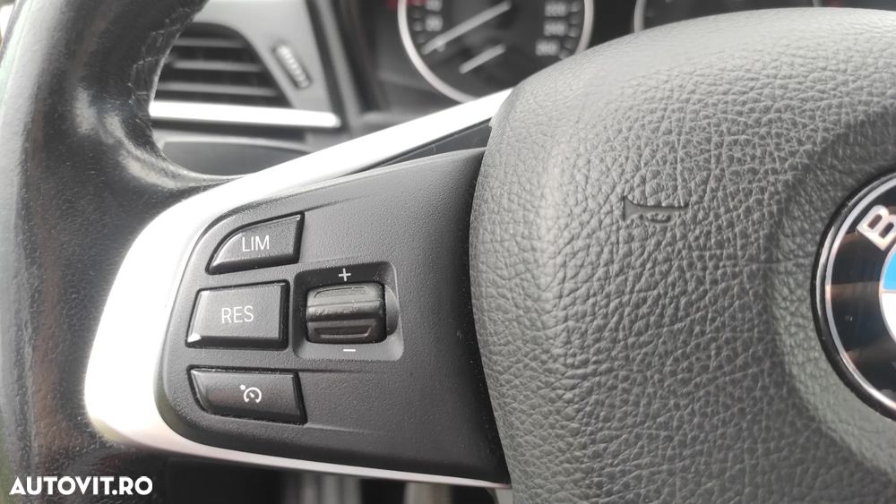 BMW Seria 2 218d Sport Line - 24