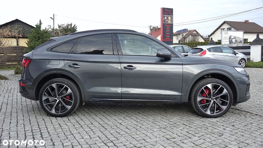 Audi Q5 Sportback - 15