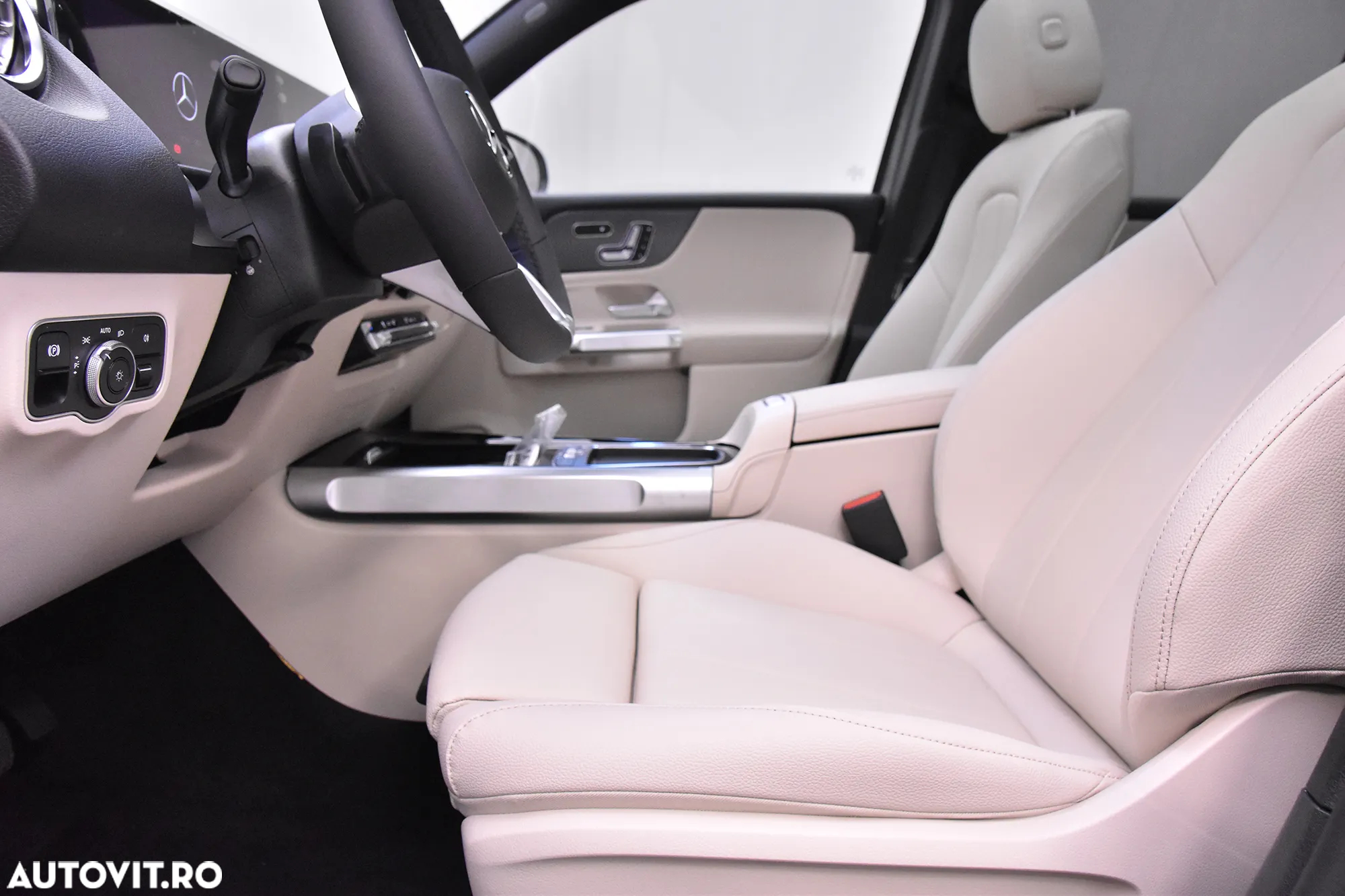 Mercedes-Benz GLB 220 d 4MATIC Aut. - 26