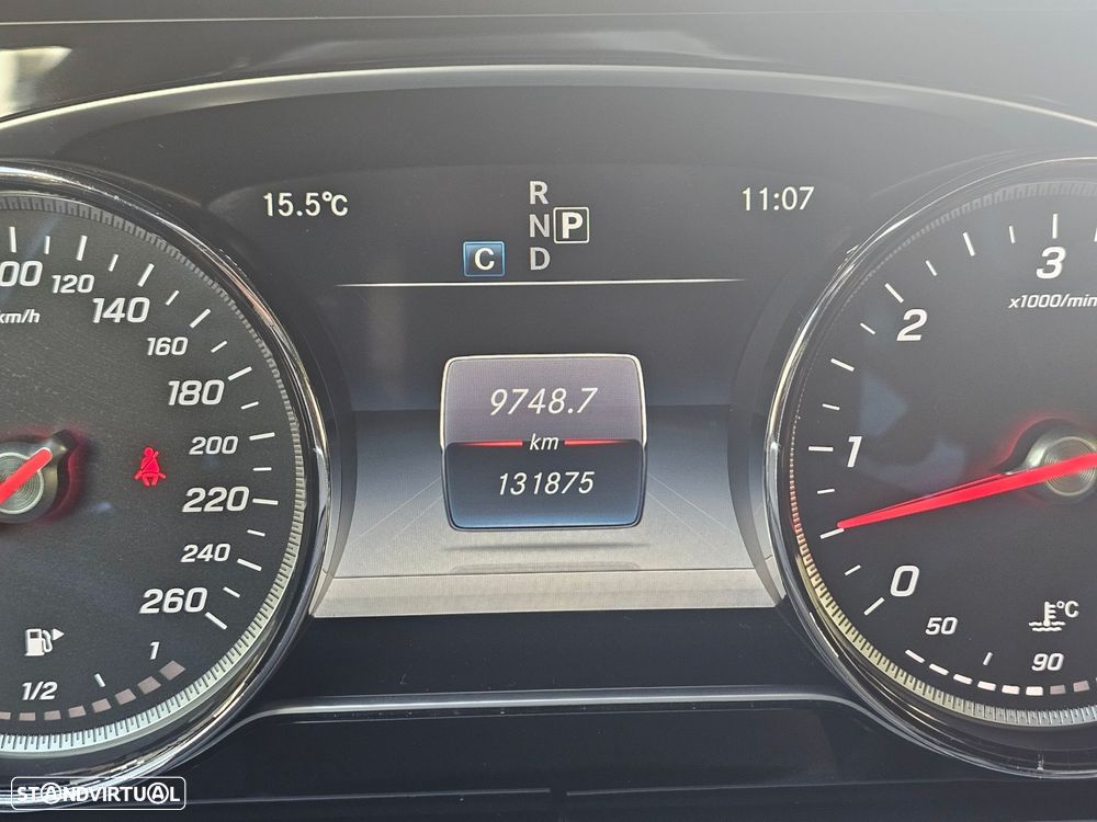 Mercedes-Benz E 350 d AMG 4-Matic - 29