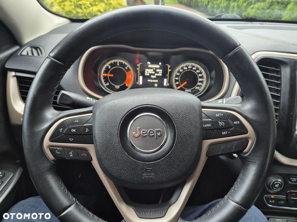 Jeep Cherokee 2.0 MJD 4x2 Longitude EU6 - 13