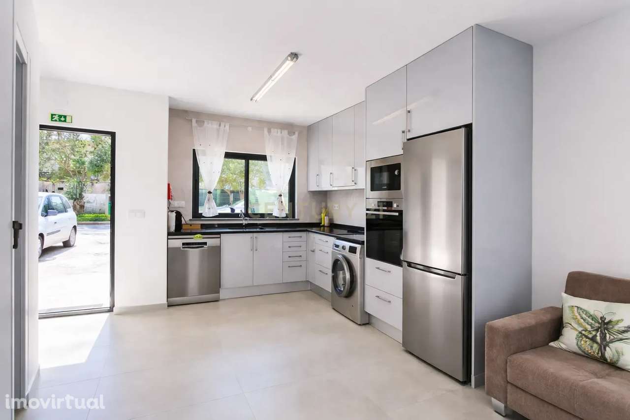 Moradia T2+1 Mobilada para Arrendamento em Vila Nova de Cacela - Grande imagem: 2/15