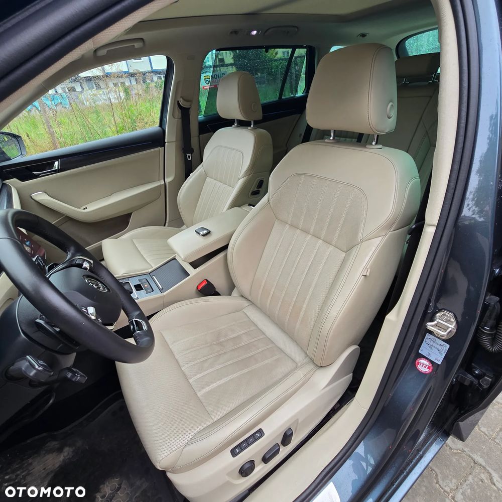 Skoda Superb 2.0 TDI SCR Style DSG - 13
