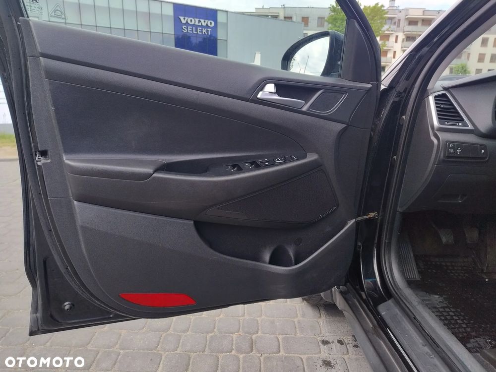 Hyundai Tucson 1.6 GDI BlueDrive Comfort 2WD - 9