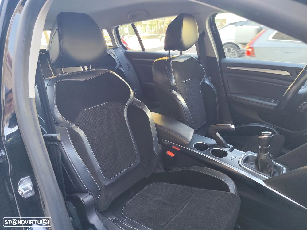 Renault Mégane Sport Tourer 1.5 dCi Limited - 3