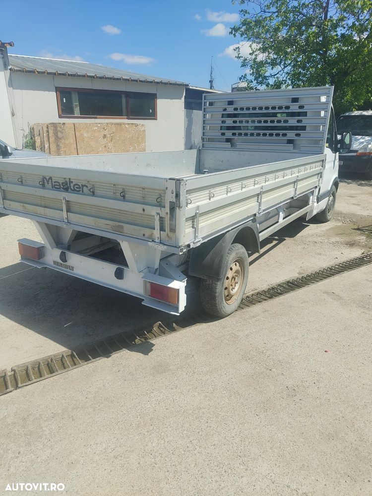 Renault Master 2.5 L2H2 - 4
