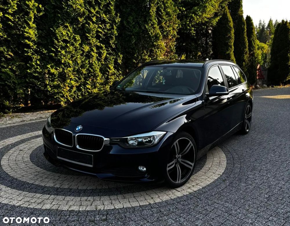 BMW Seria 3 320d Efficient Dynamics - 13