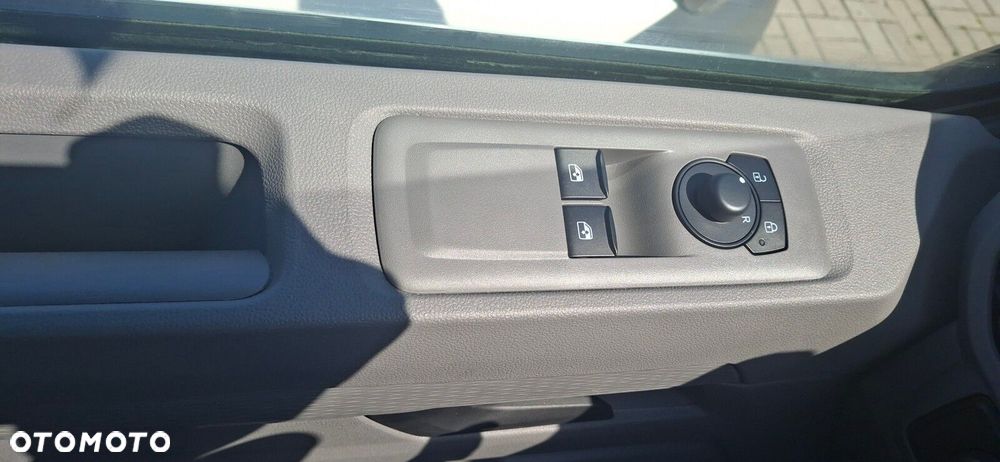 Volkswagen Transporter Furgon 2.0 TDI 150 KM automat - 20