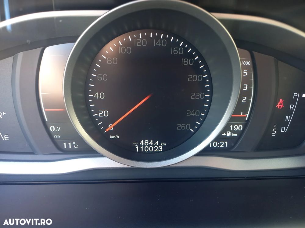 Volvo XC 60 D4AWD Kinetic - 24