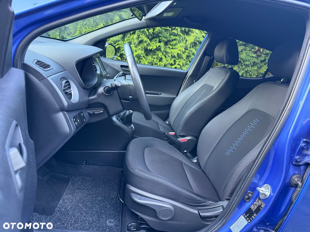 Hyundai i10 - 12