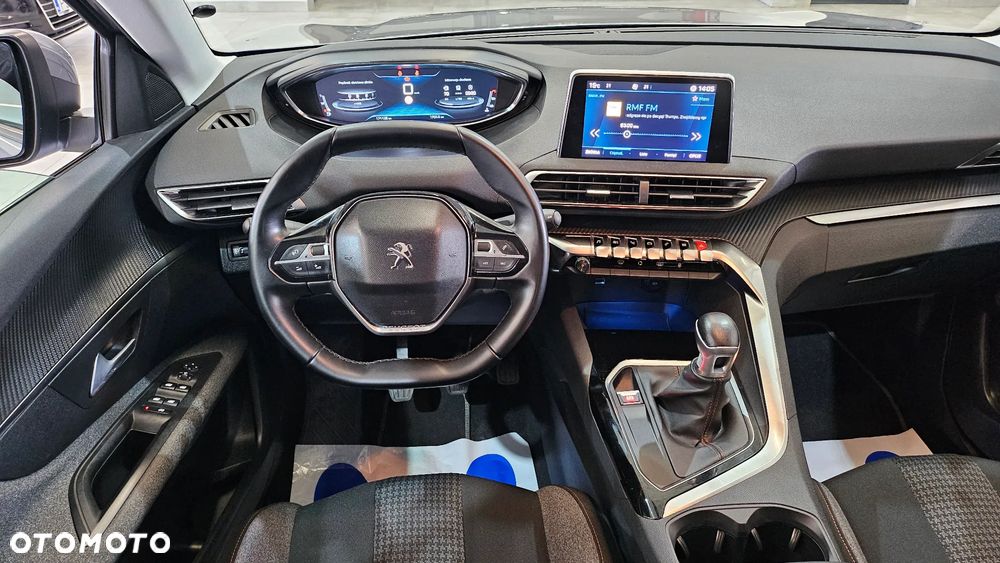 Peugeot 3008 1.2 PureTech Active S&S - 28
