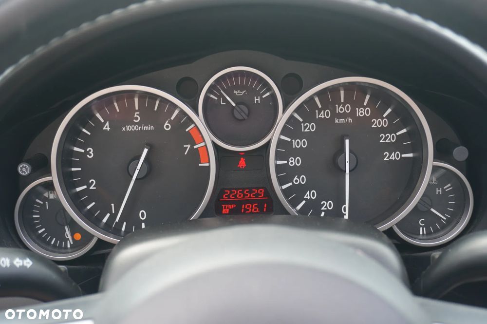 Mazda MX-5 2.0 MZR 3rd Generation - 24
