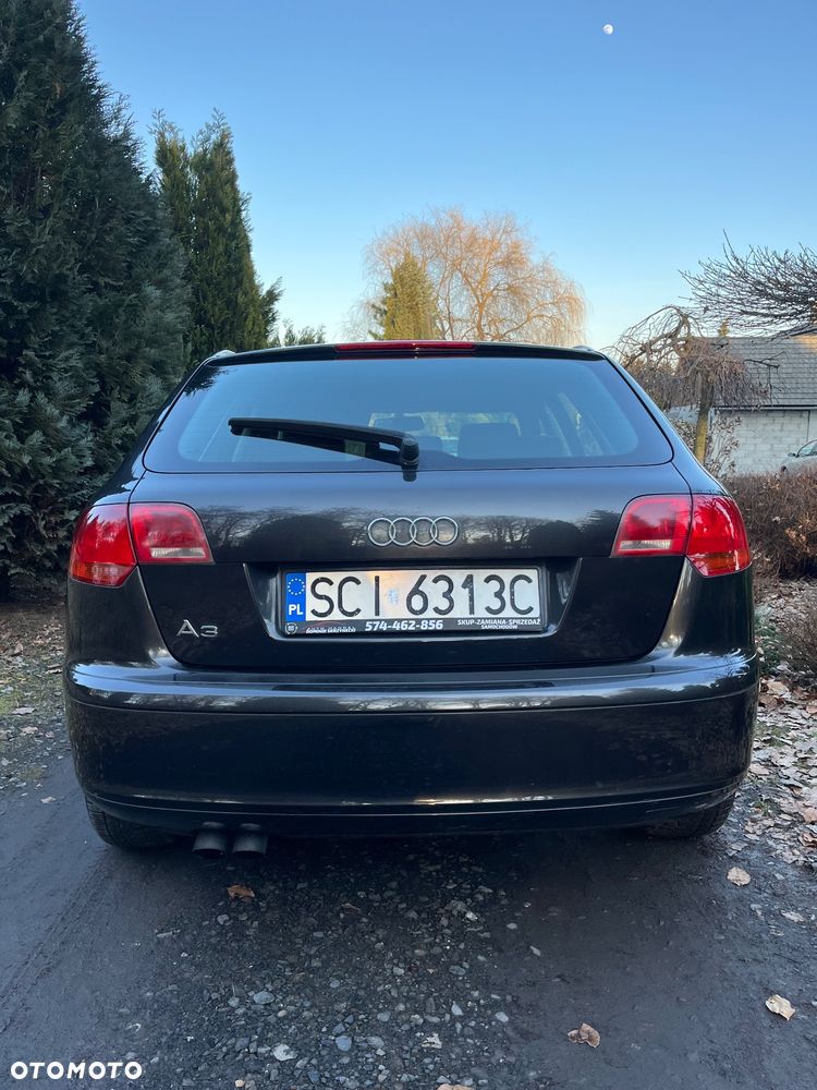 Audi A3 Sportback 2.0 TDI DPF Quattro Ambiente - 6