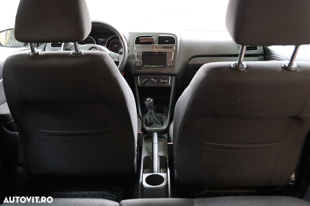 Volkswagen Polo 1.4 TDI (Blue Motion Technology) Comfortline - 11