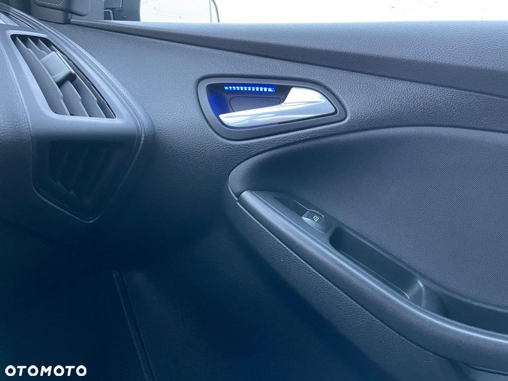 Ford Focus 1.5 EcoBoost ST-Line Black ASS - 18