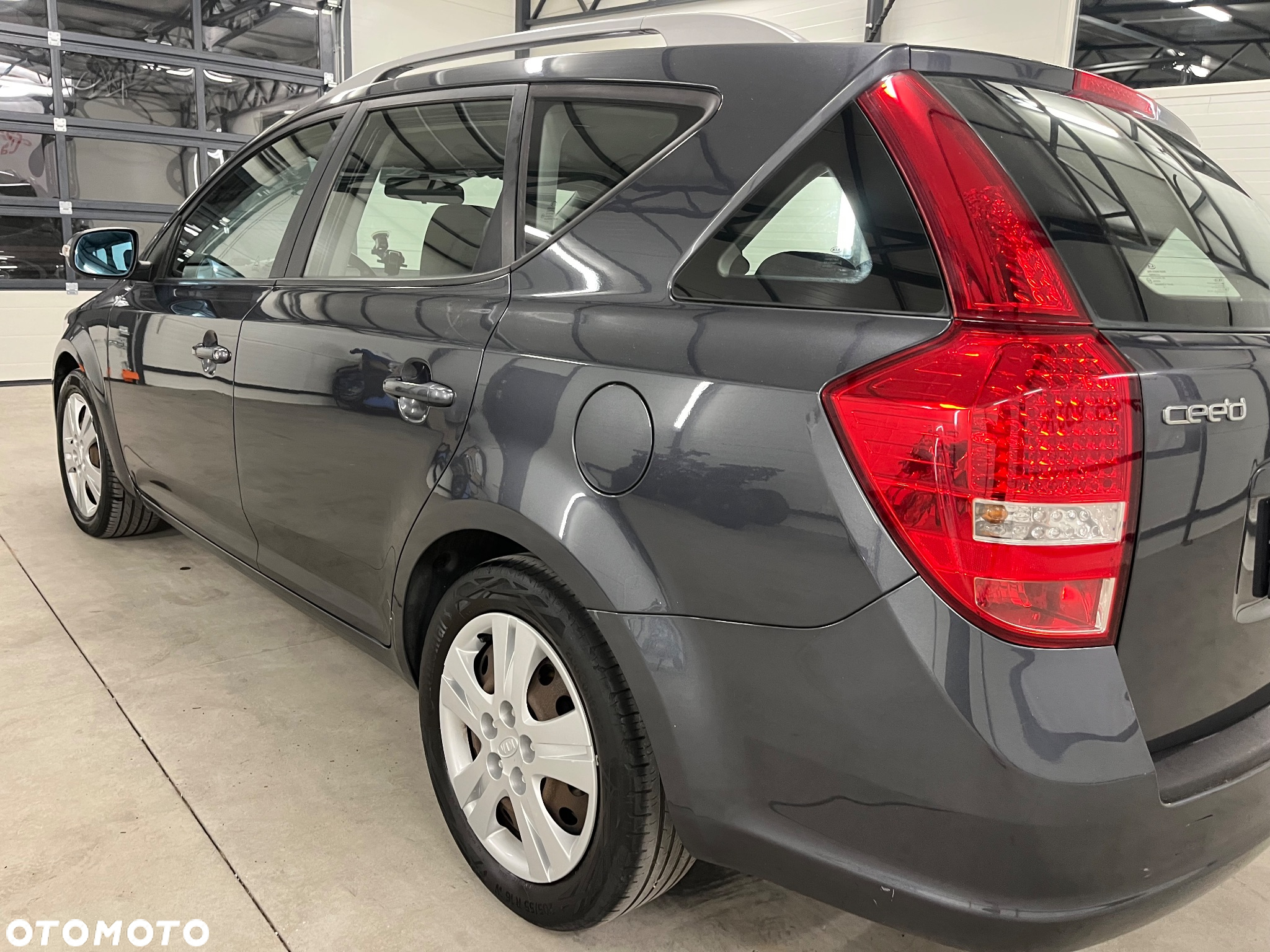 Kia Ceed 1.6 CRDi 90 Vision - 20