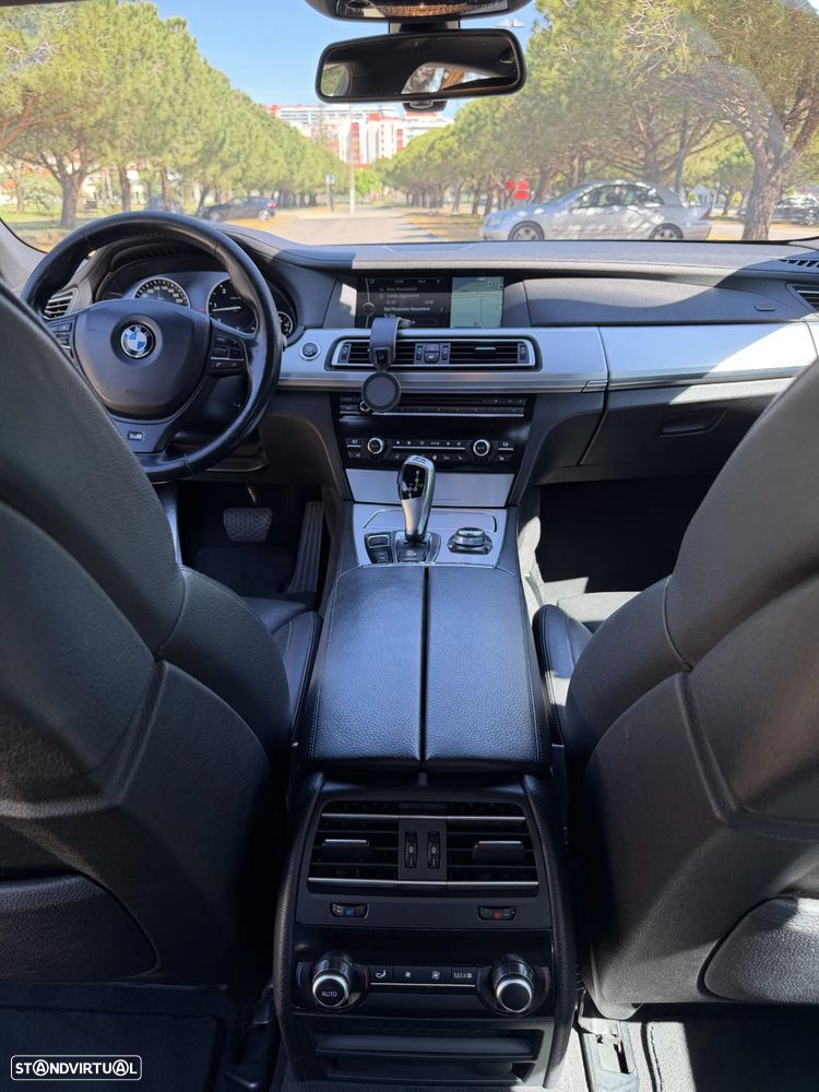 BMW 740 d Pack M - 21