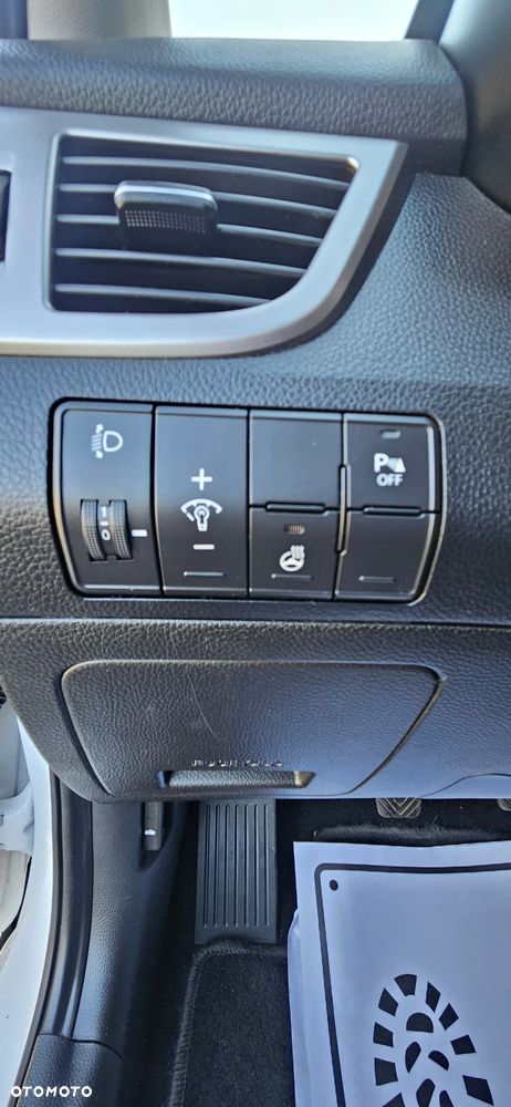 Hyundai i30 1.6 Fifa World Cup Edition - 11