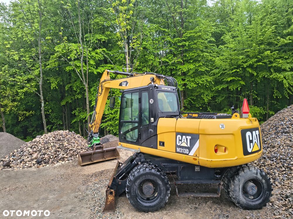 Caterpillar M313D - 4