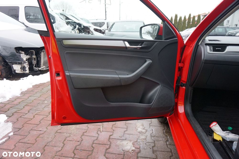 DRZWI PRZEDNIE LEWE RAPID NH3 LIFT LB LIFTBACK LF3K  CZERWONY SKODA 2017-2019 - 9