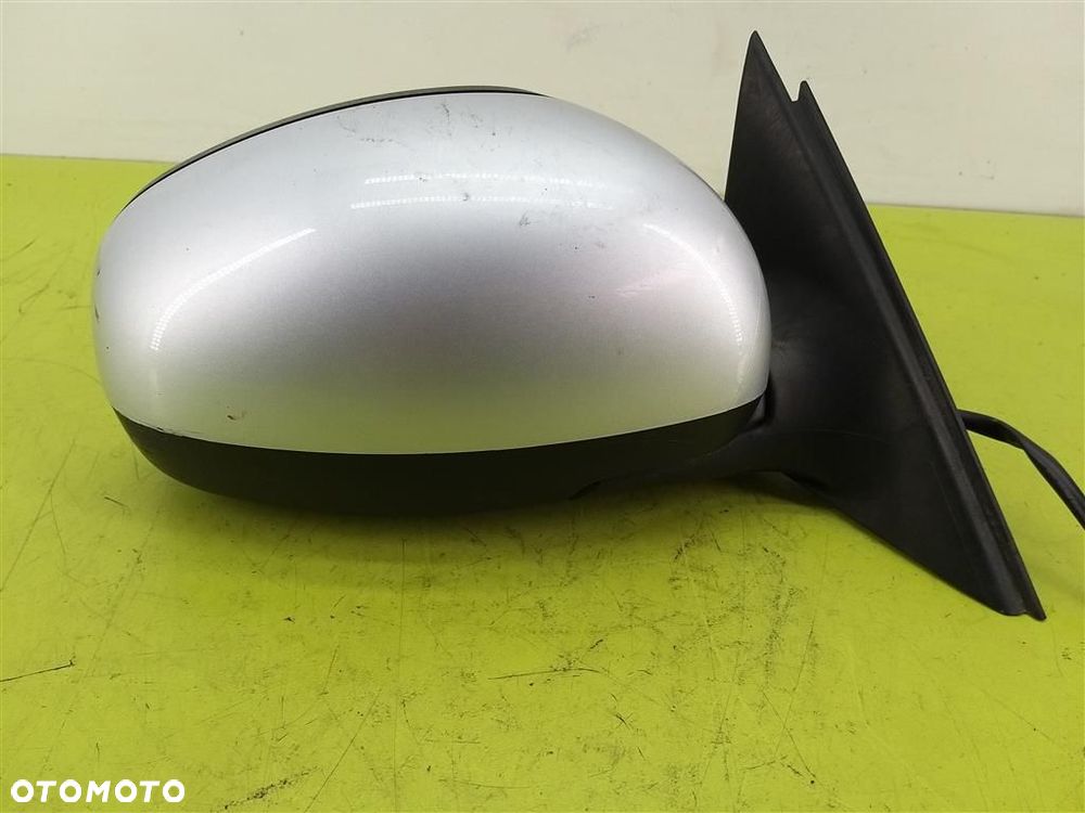 Lusterko prawe elektryczne Skoda Fabia  II 2007-2014  LAK:LA7W 5PIN - 5