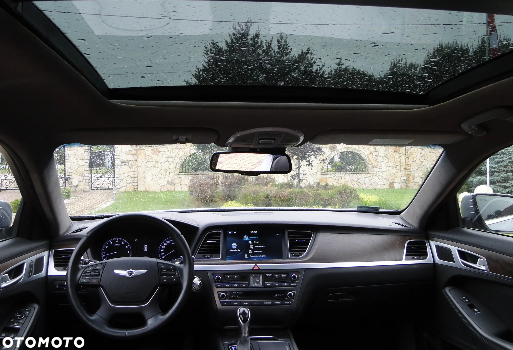Hyundai Genesis 3.8 V6 GDI - 23