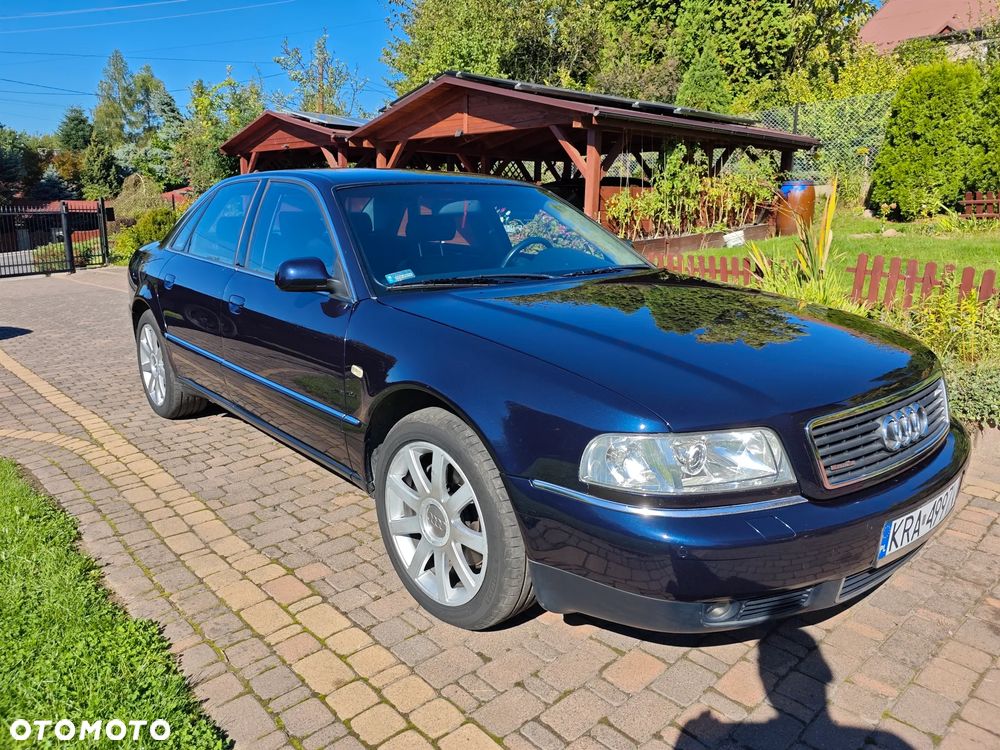 Audi A8 - 1