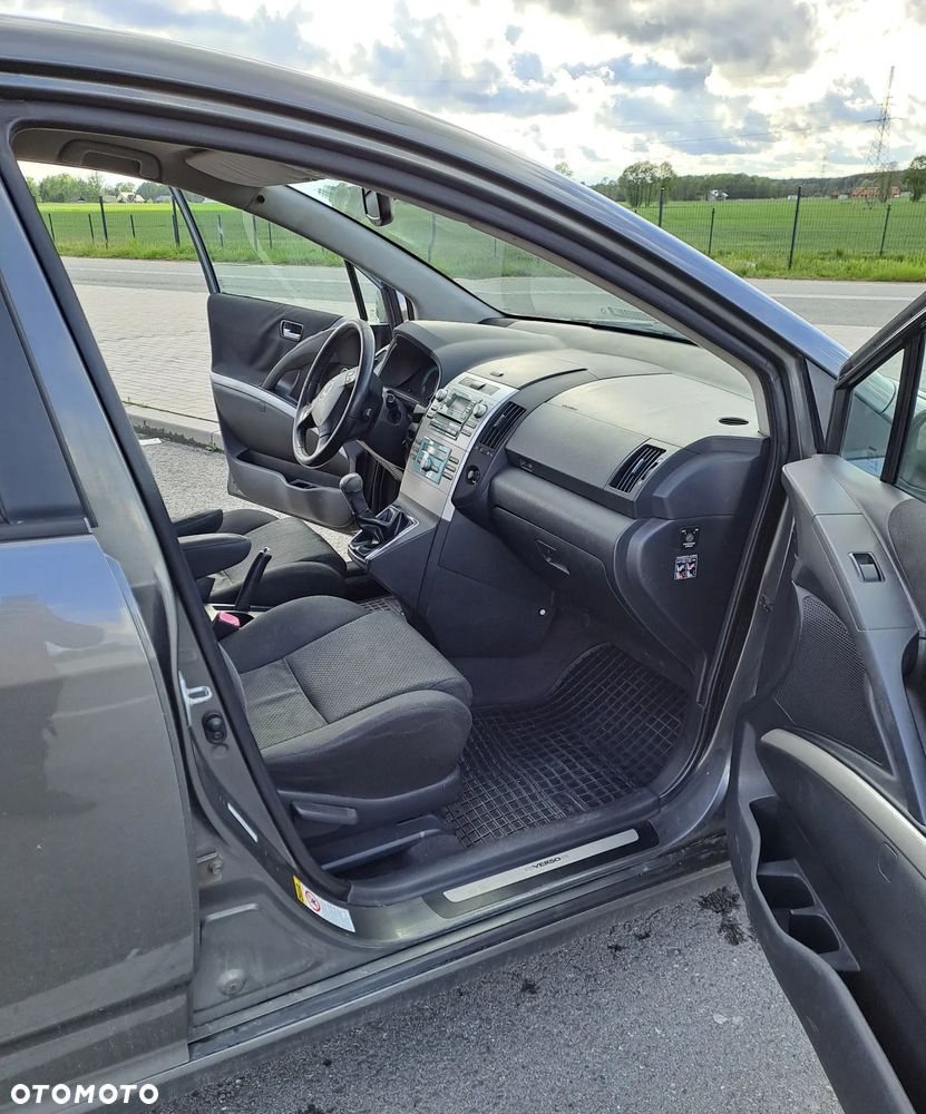 Toyota Corolla Verso 2.2 D-4D Sol - 11