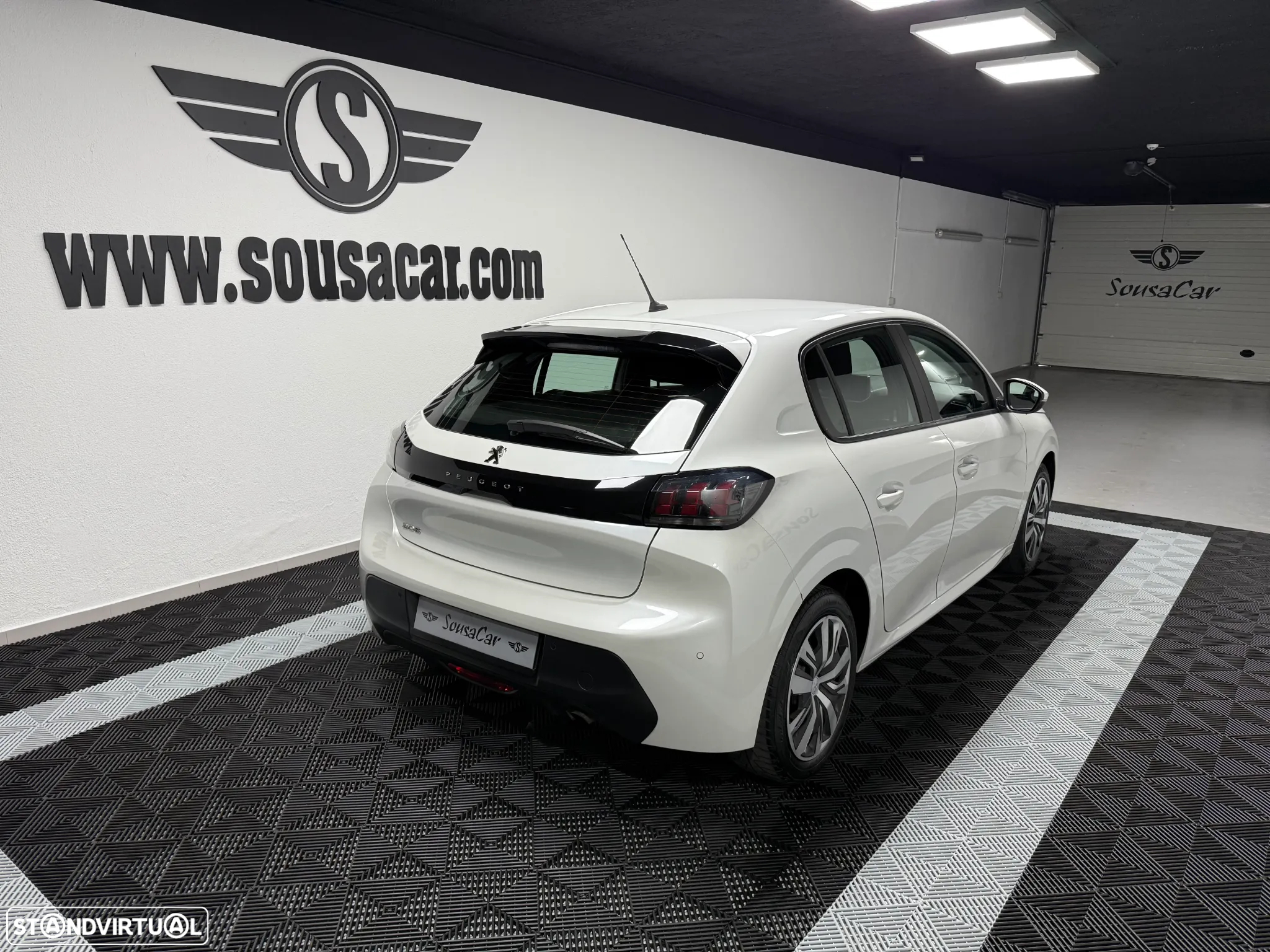 Peugeot 208 1.2 PureTech Active - 4