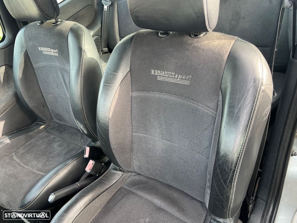 Renault Clio 1.5 dCi Authentique - 7